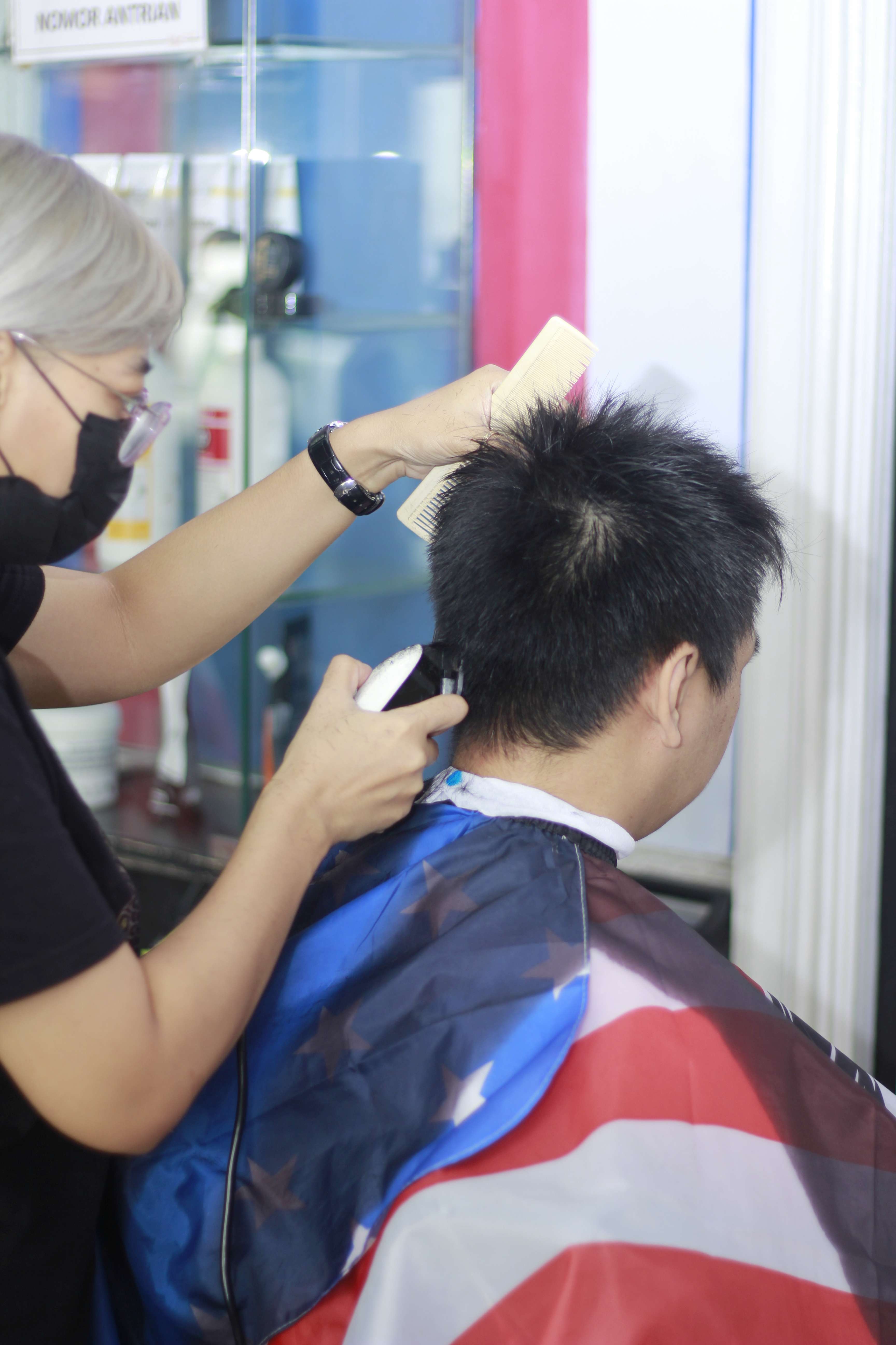 Harga Pangkas Rambut Di Kelurahan Karangbesuki Profesional