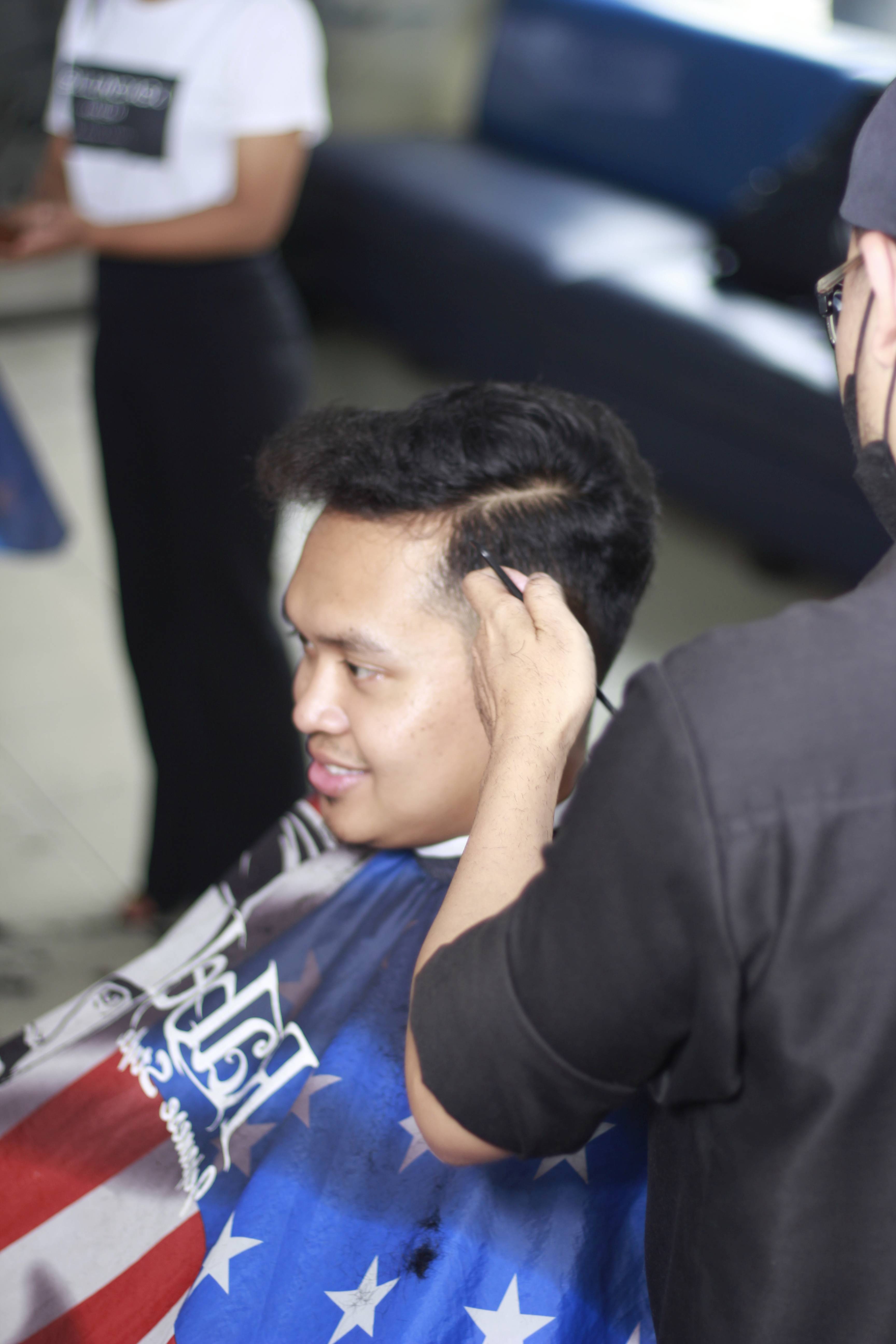 Jasa Potong Rambut Di Jl. Tumenggung Suryo Keren