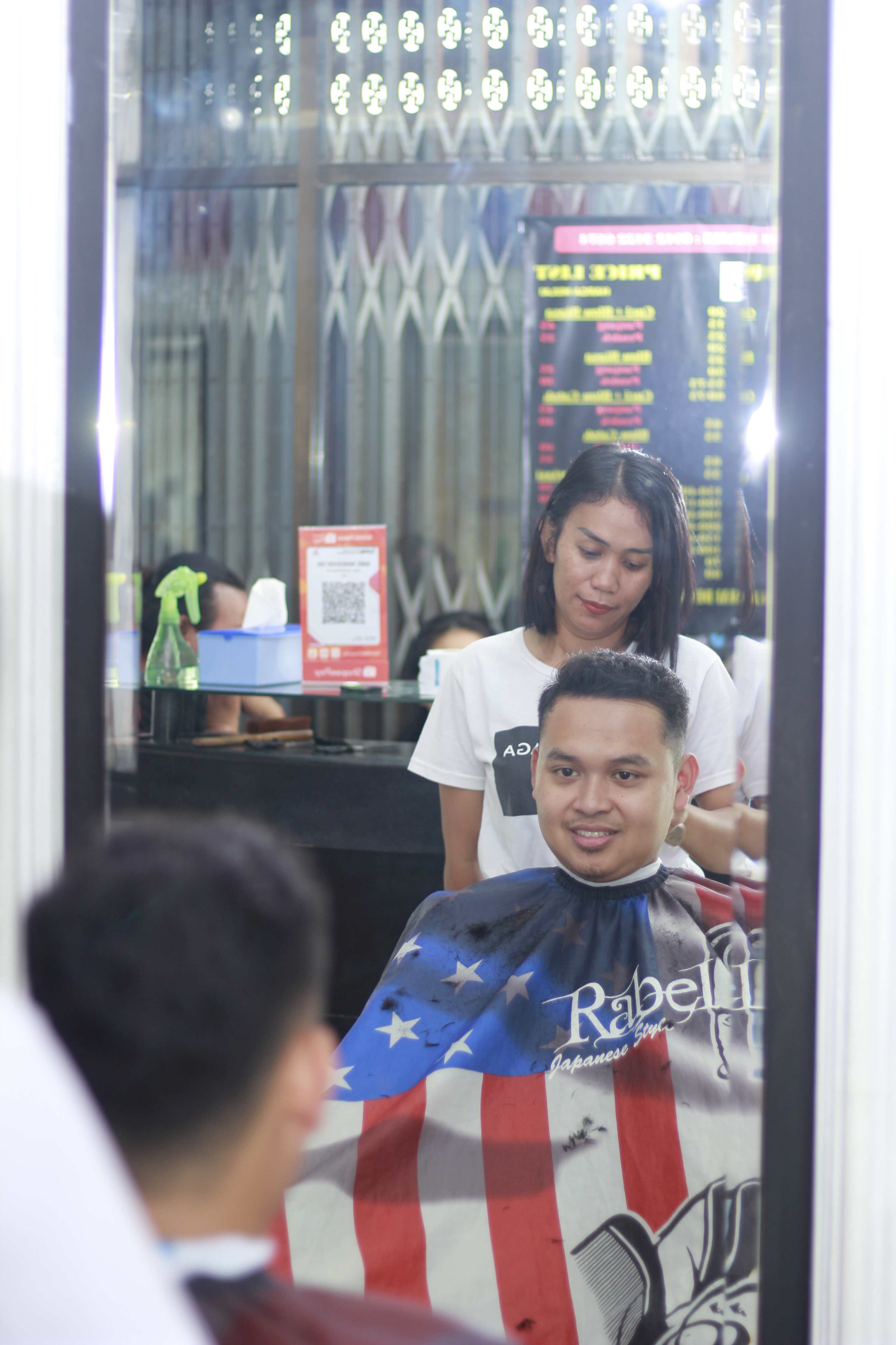 Tempat Barbershop Di Kelurahan Jatimulyo	 Keren
