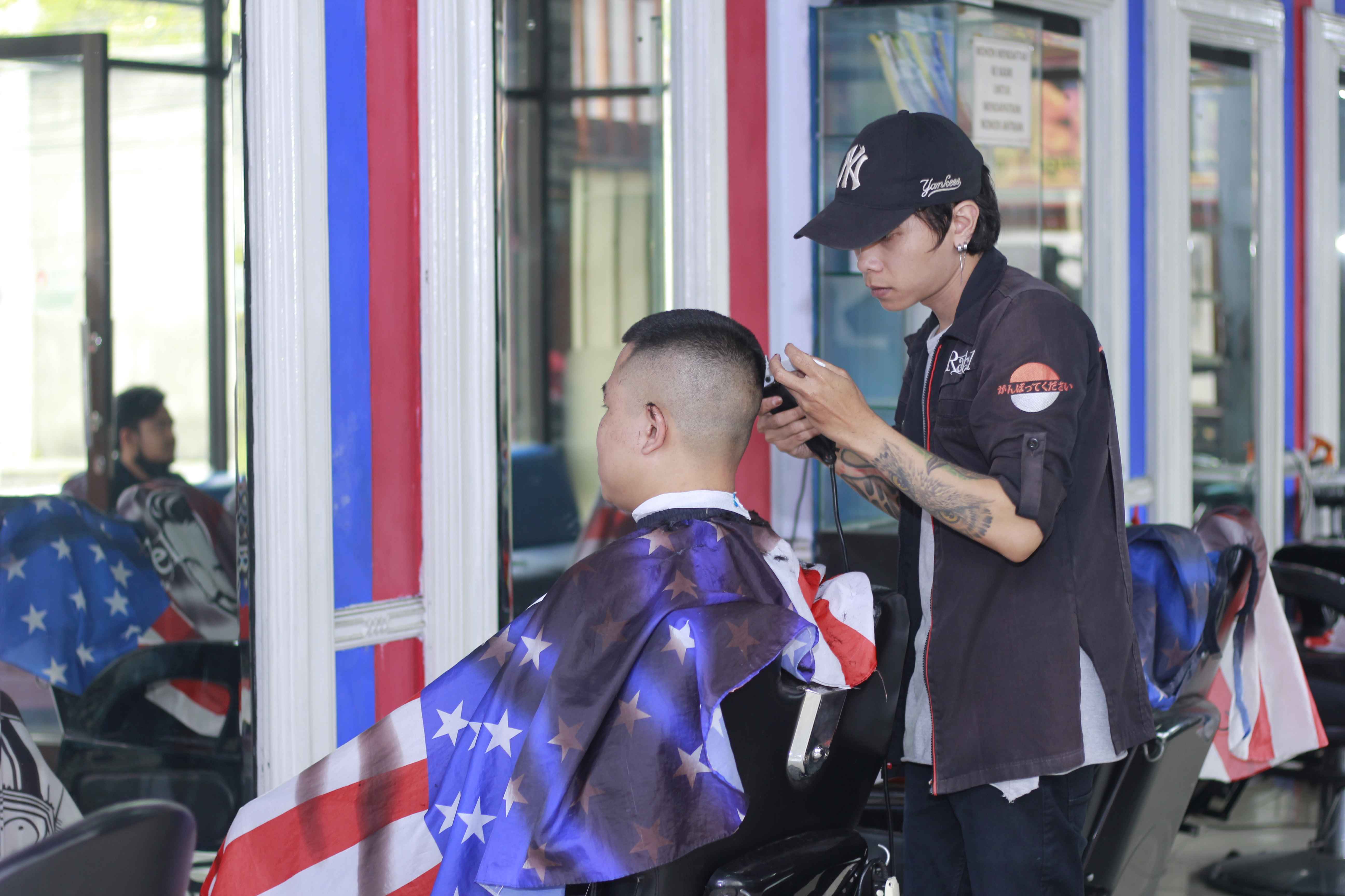 Jasa Barbershop Di Kelurahan Tlogowaru Keren