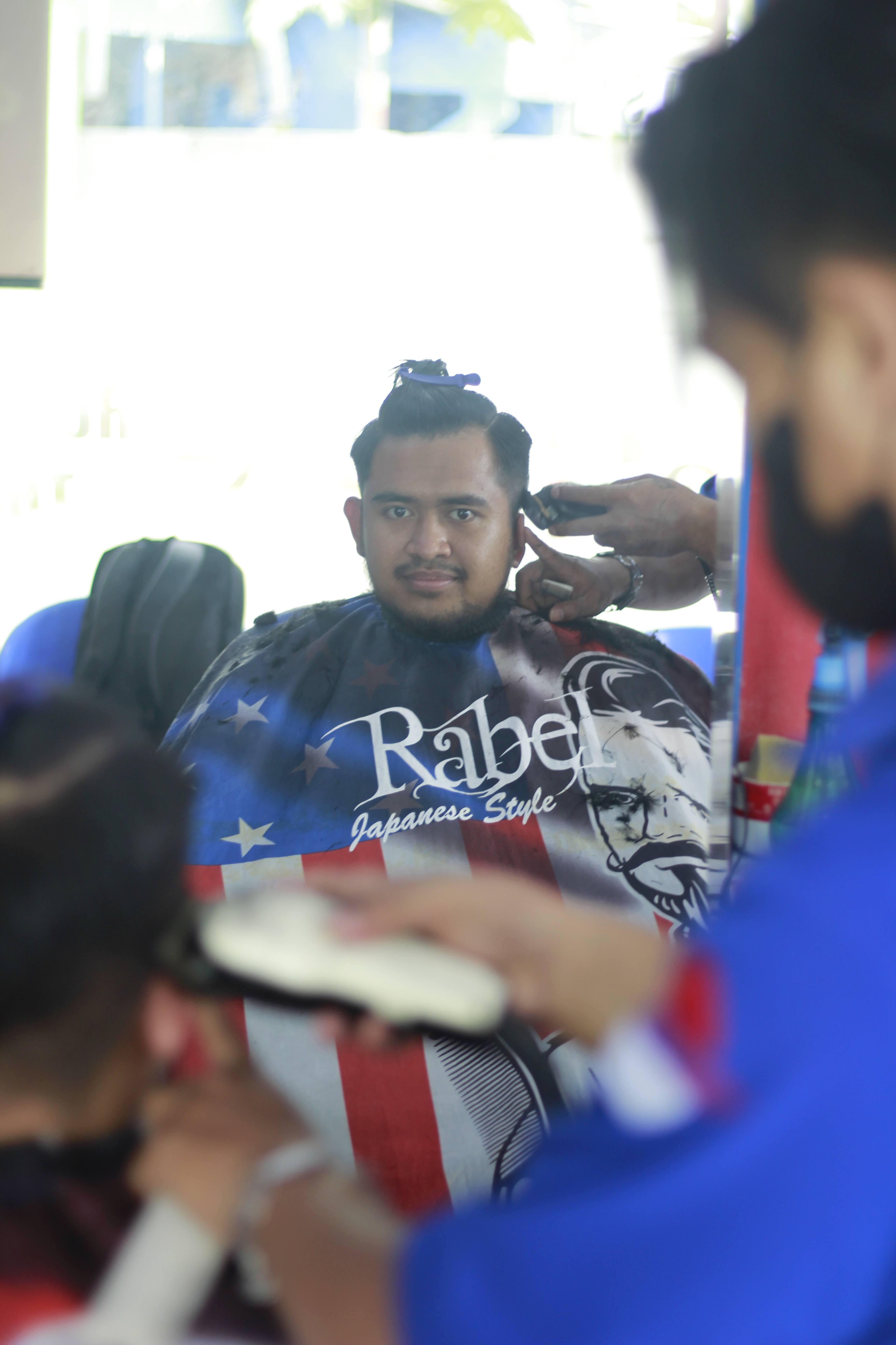 Jasa Cukur Rambut Di Kelurahan Jatimulyo	 Profesional