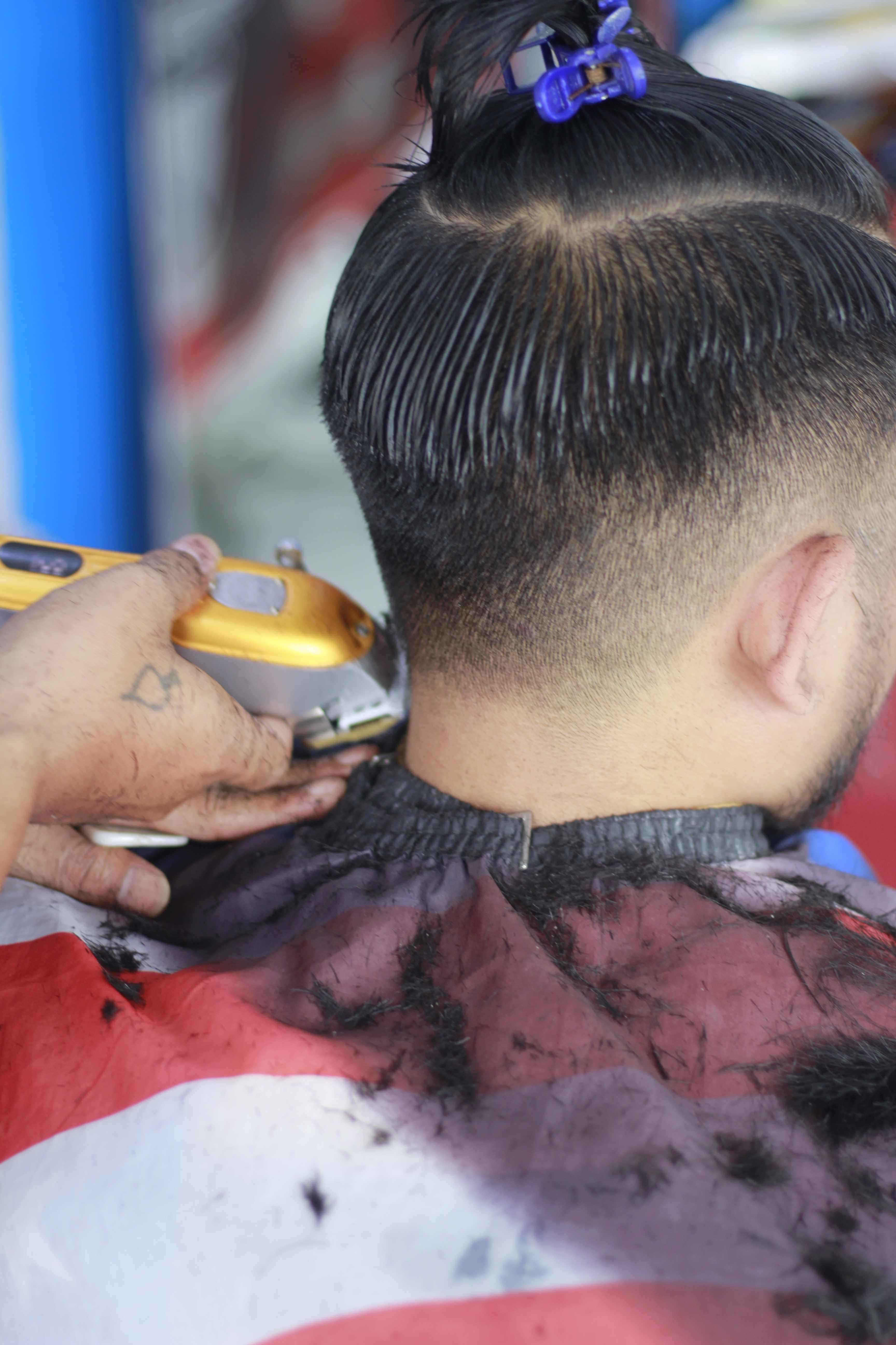 Tempat Barbershop Di Kelurahan Sawojajar Profesional